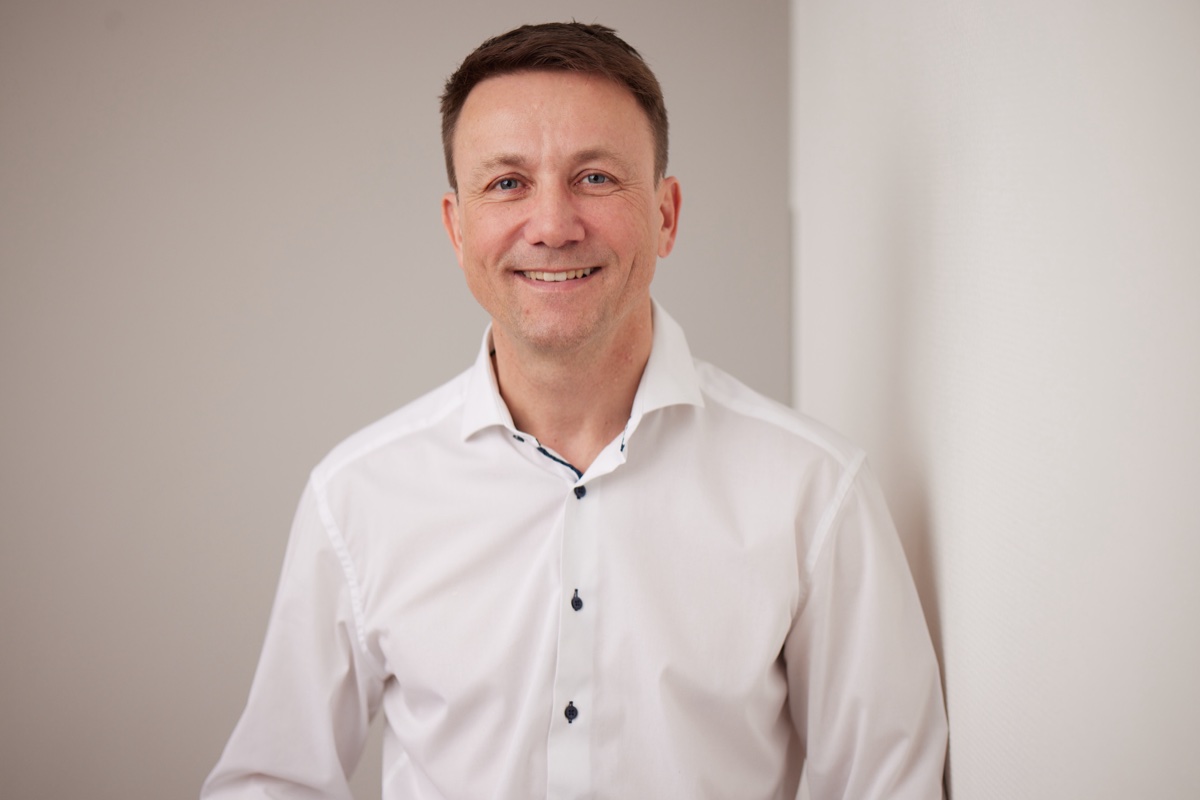 Dr. med. Holger Osthus, Facharzt für Plastische und Ästhetische Chirurgie